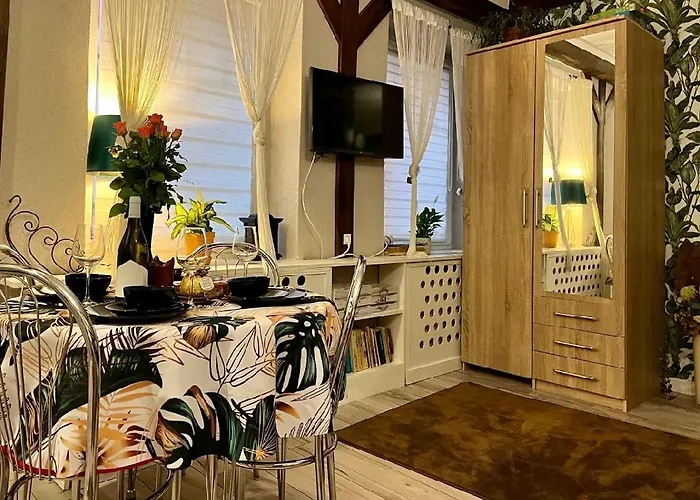 Апартаменты Majowa Еленя-Гура